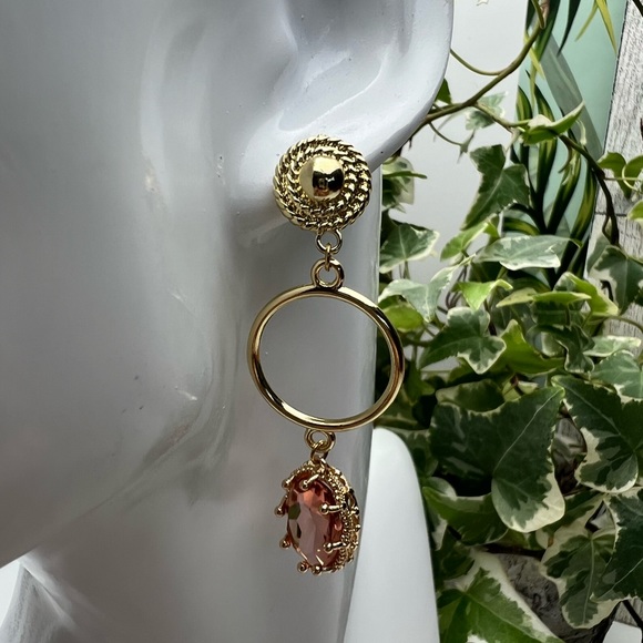 Elegant Gold Dangle Earrings - Wedding Romantic Pendant Earrings - Glam Earrings - Picture 14 of 15